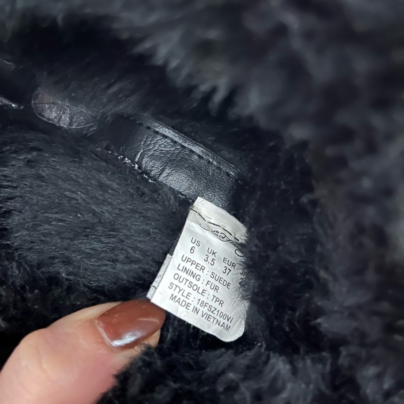 Ed Hardy fur lined boots - Picture 6 of 8